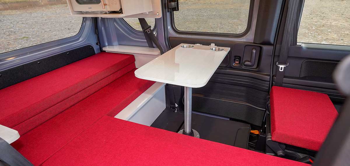 軽キャンパー タイザ プロⅡ N-VAN 車内